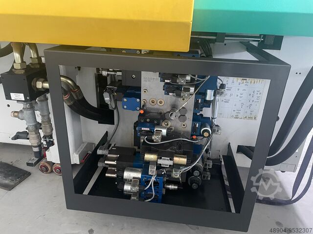 Spritzgießmaschine Arburg 720S 3200-2100 neue Pumpe, Motor, etc.