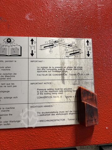 Abkantpresse Amada HFP 100-3L