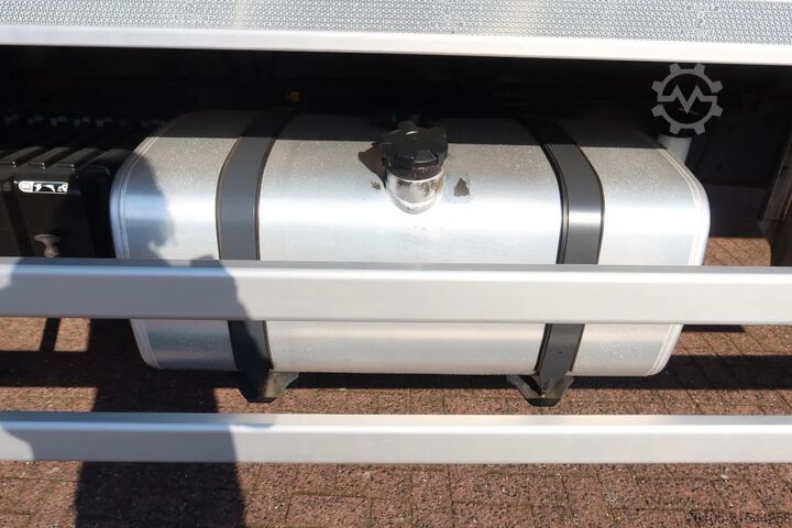 Kühl-/Tiefkühltransport DAF CF 320 Koel/Vries + klep 2000 kg Carrier Silenc...