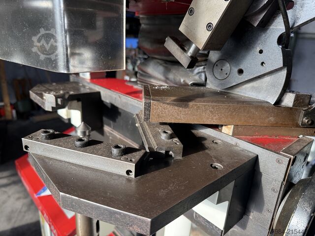 Center grinding machine HENNINGER ZS 160