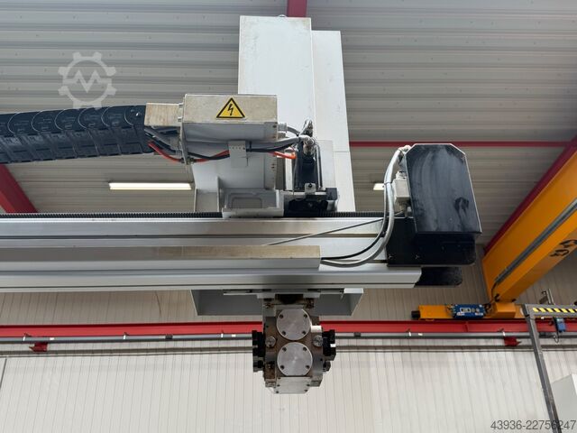 Multi-tasking lathe MAZAK - INTEGREX 200 Mazak Integrex 200-4 ST
