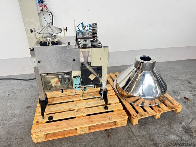 Orientator for sparkling wine corks SICK Oriomat 1-2
