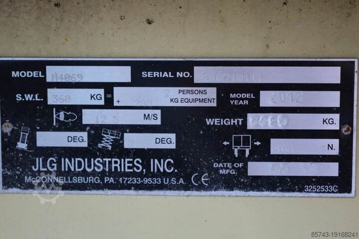 Scherenhebebühne JLG M4069 Hybrid, 14.2m Working Height, 360kg Capacity