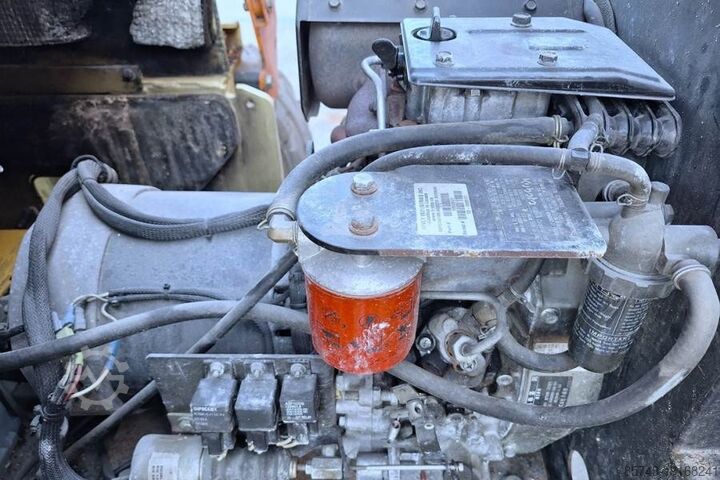 Scherenhebebühne JLG M4069 Hybrid, 14.2m Working Height, 360kg Capacity