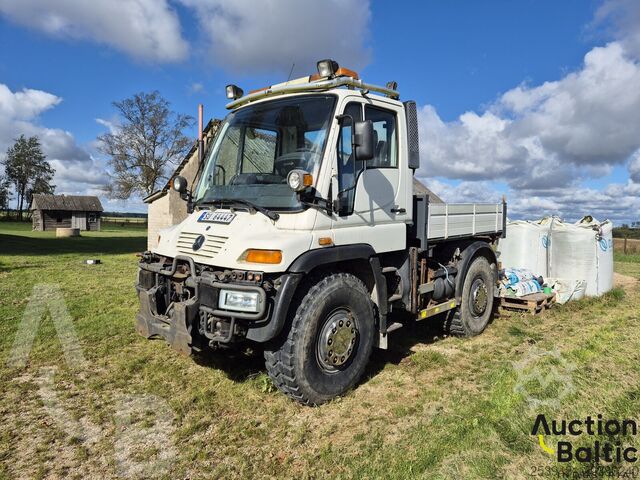Kipper Mercedes-Benz Unimog U 400