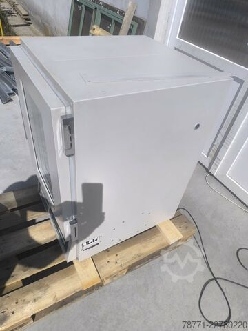 Refrigerated Incubator Shaker New Brunscwick Scientific Innova 4230