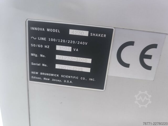 Refrigerated Incubator Shaker New Brunscwick Scientific Innova 4230