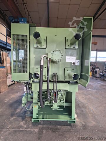 Spritzgießmaschine DEMAG D325 – 1590 NC III
