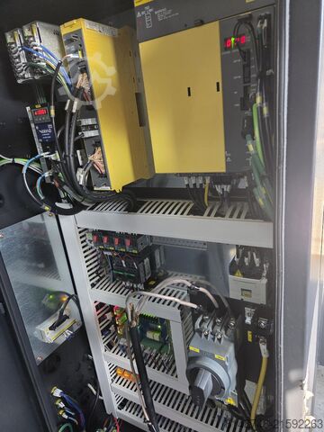 CNC-Dreh- und Fräszentrum DN Solutions PUMA GT2100B