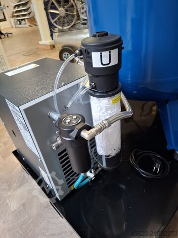 Kompressor mit Kältetrockner HoKuTec h BK119-270-10-VKK