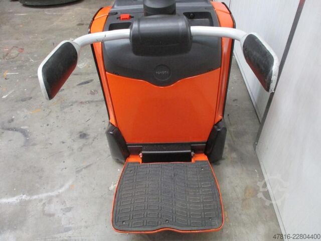 Pallet truck TOYOTA LPE220