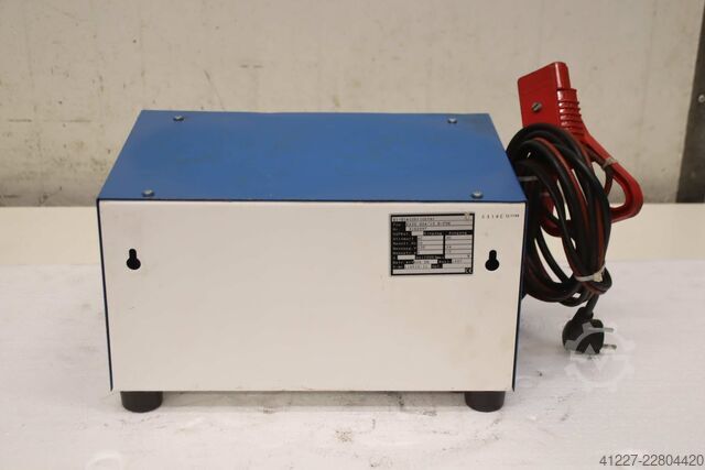 Charger for forklifts 24 V/10 A FDK E230 G24/40 B-FDK