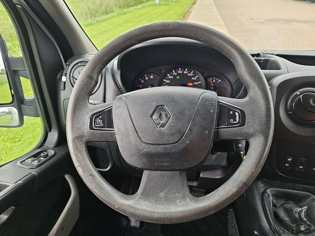High-roof van RENAULT MASTER 2.3