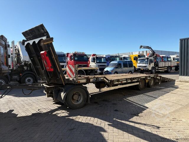 Autotransporter MUELLER MITTELTAL D3 + HYDROLIC FRONT/BACK LOADER + 3 AXLE + SPEC...