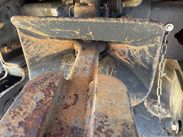 Autotransporter MUELLER MITTELTAL D3 + HYDROLIC FRONT/BACK LOADER + 3 AXLE + SPEC...