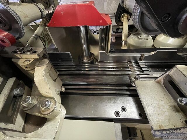 Hobel- und Kehlautomat WEINIG HYDROMAT 23  (9 spindle) GROOVED