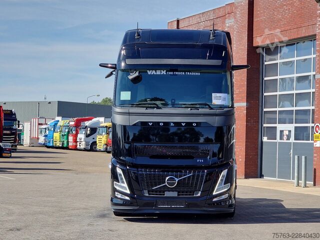 Standard-SZM Volvo FH 13.500 Globetrotter XL 4x2 Aero - New - Full...