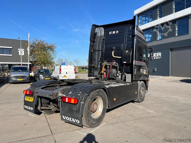 Standard-SZM Volvo FH 16 Globetrotter XL / 2x Tank / Stand Airco /...