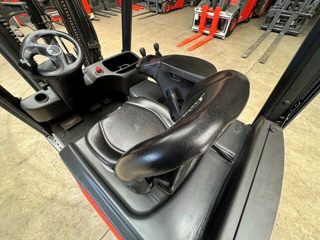 Frontstapler Linde E 16-02 [ID: 77]