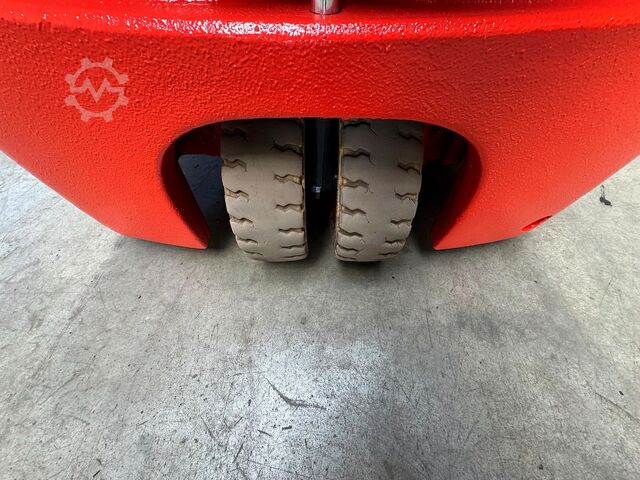 Frontstapler Linde E 16-02 [ID: 77]