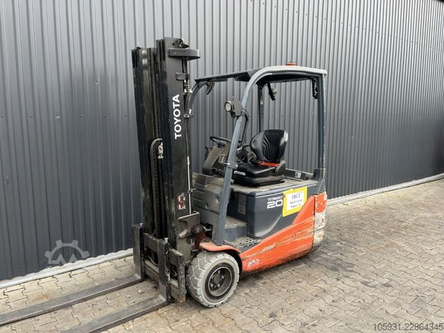 Elektro 3 Rad-Stapler Toyota 8FBE20T