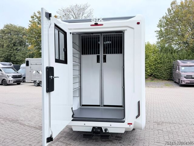Viehtransporter RENAULT Master STX 3 Sitzer Haras  Automatik