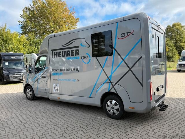 Viehtransporter RENAULT Master STX 3 Sitzer  Haras / Hengste