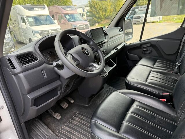 Viehtransporter RENAULT Master STX 3 Sitzer  Haras / Hengste