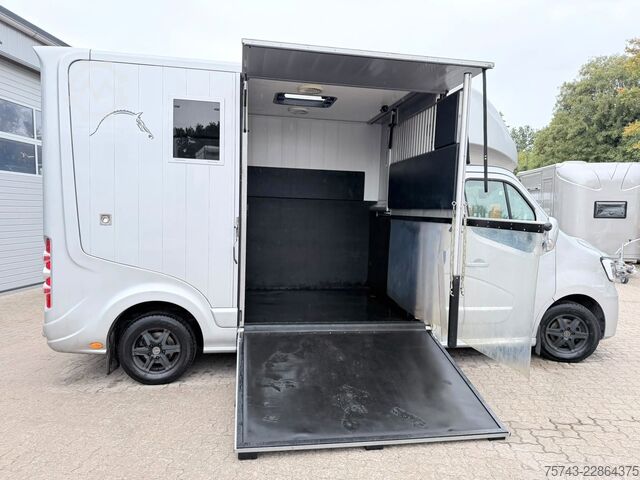 Viehtransporter RENAULT Master Roelofsen Parados Sport