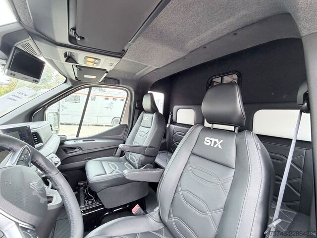 Viehtransporter RENAULT Master STX 5 Sitzer Standard