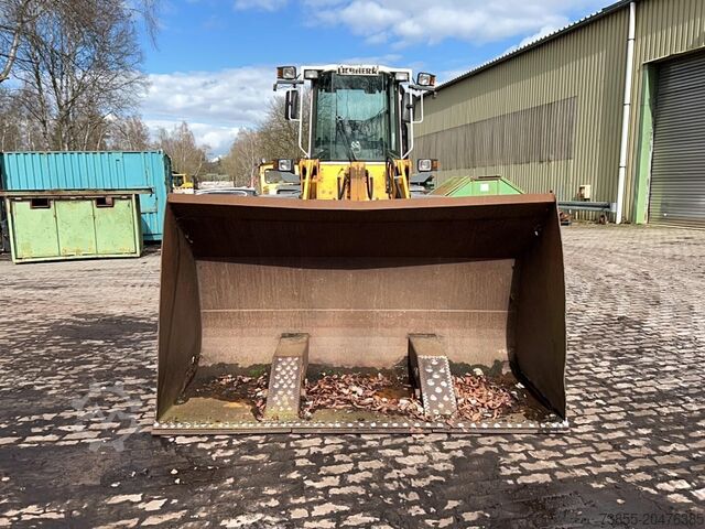 Radlader Liebherr L 522 with High-Tipping Bucket
