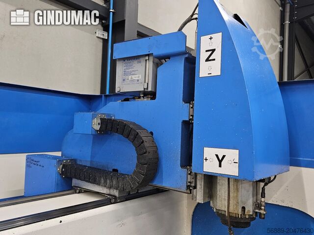 VERTIKALES BEARBEITUNGSZENTRUM MECAL MC 305