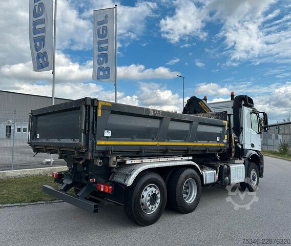 Autokran MERCEDES-BENZ Arocs 2545 Kipper/Kran/6x4-4/Lenkachse/128 tkm