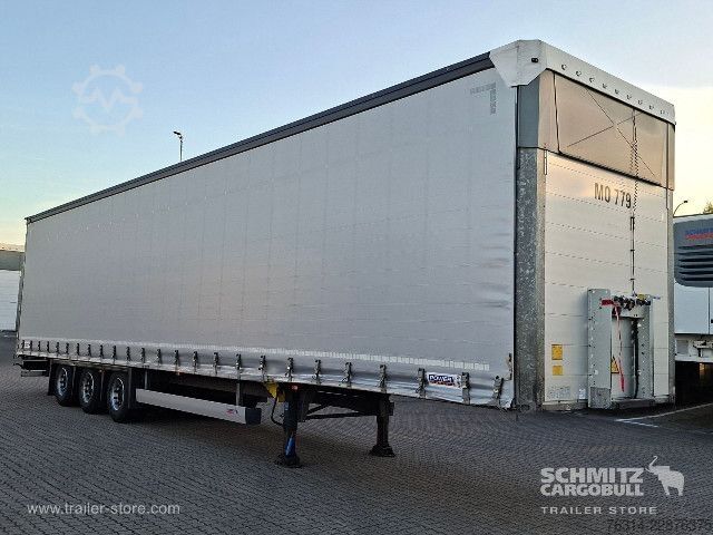Auflieger mit Pritsche & Plane Schmitz Cargobull Curtainsider Mega Getränke