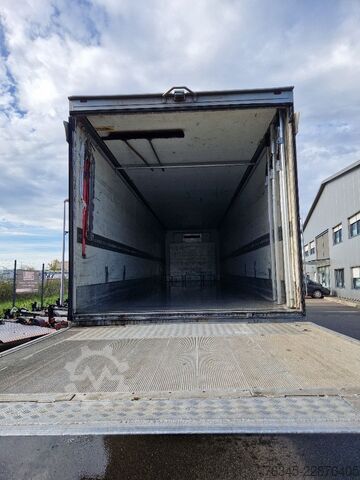 Reefer semitrailer SCHMITZ CARGOBULL Kühlkoffer SKO10 LBW Bär 2 t Carrier Max. 1300