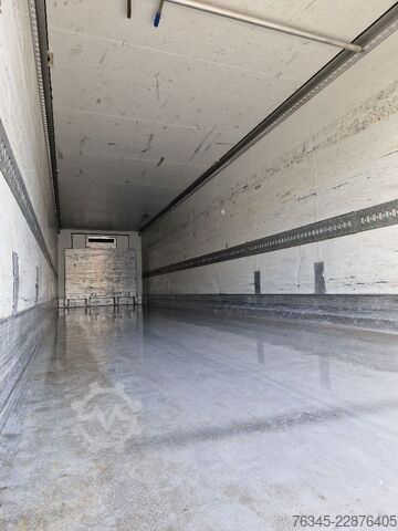 Reefer semitrailer SCHMITZ CARGOBULL Kühlkoffer SKO10 LBW Bär 2 t Carrier Max. 1300