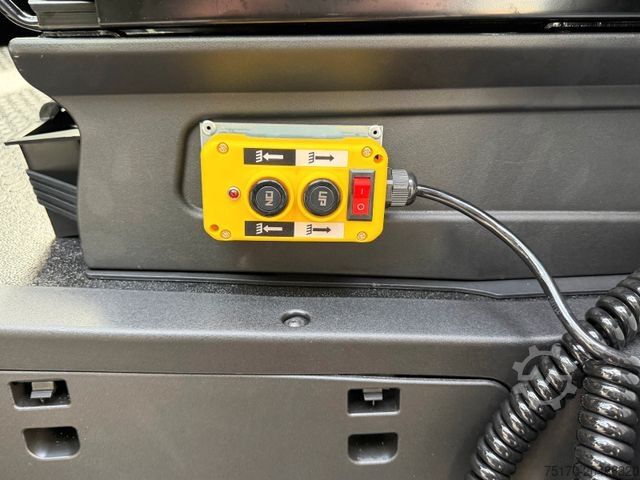 Transporter mit Kipper IVECO Daily 35S14 A8*R3.450mm*Automatik*Kamera*3Sitze*