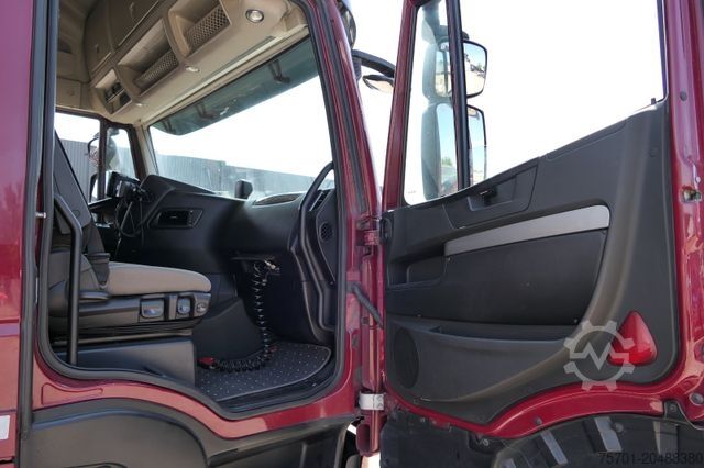 Refrigerated truck IVECO 190S46 Stralis Kühlkoffer Retarder Komplettzug