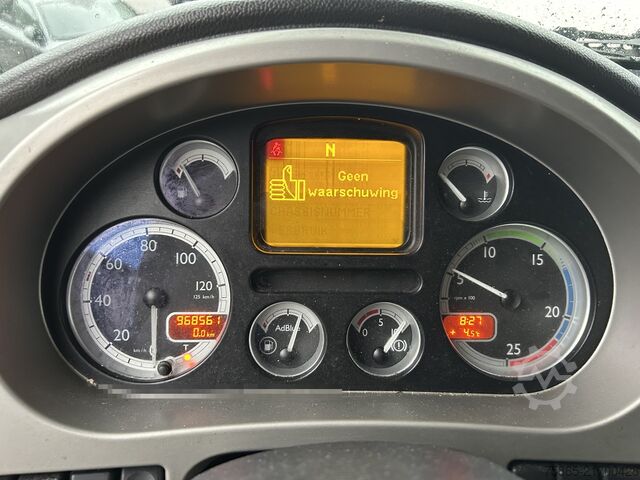 Standard tractor DAF XF 105 460 SSC / Retarder / 968 dkm / 2 Tanks /...