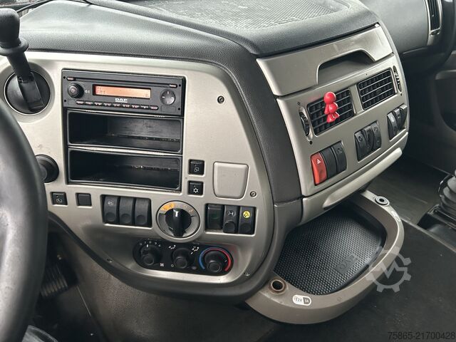 Standard tractor DAF XF 105 460 SSC / Retarder / 968 dkm / 2 Tanks /...