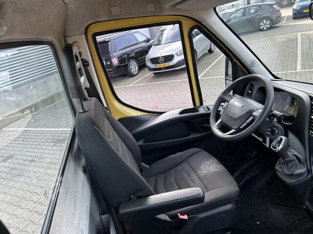 BE tractor Iveco Daily 40C17 3.0 Hi Matic / BE Trekker / 296 dkm...