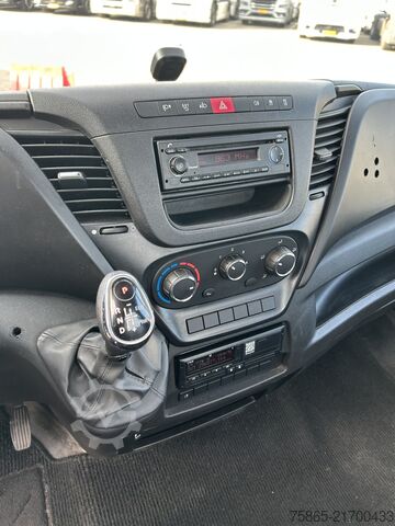 BE tractor Iveco Daily 40C17 3.0 Hi Matic / BE Trekker / 296 dkm...