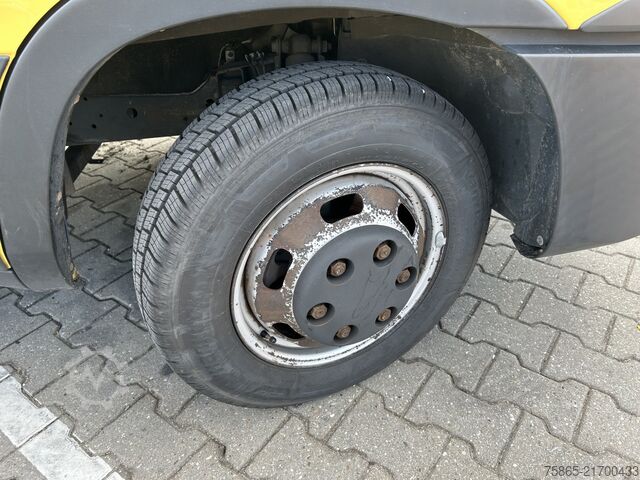 BE tractor Iveco Daily 40C17 3.0 Hi Matic / BE Trekker / 296 dkm...