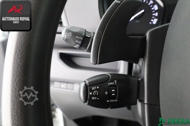 Panel van opel Vivaro 2.0 D KASTEN L3H1 NAVI,CARPLAY,AHK,KAMERA