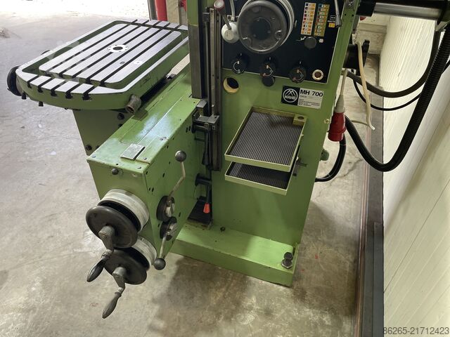 Milling machine MAHO MH 700