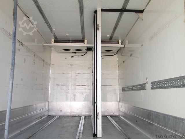Refrigerated truck MERCEDES-BENZ Atego 1018*2xCarrier Kühlkoffer 4.86m*LBW*Klima*
