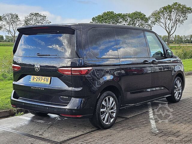 Passenger transportation VW MULTIVAN 1.4 Hybride 7 pers