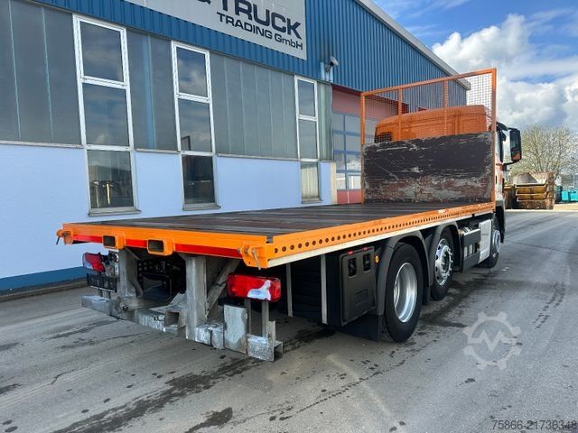 Flatbed truck MAN 26.430 TGS BL 6x2 Platteau - Mitnahmestapler