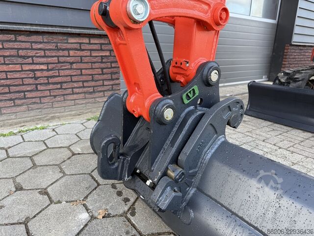Kubota U50-5 HI SPEC mini excavator NEW, air conditioning, €885 LEASE KUBOTA U50-5 HI SPEC minigraver NIEUW airco €885 LEASE