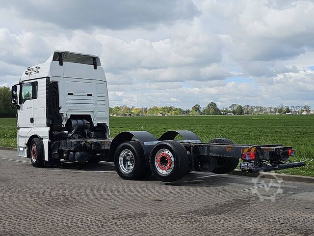 Chassis with cab MAN 26.500 TGX 6x2*4
